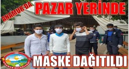 ANAMUR’DA PAZAR YERİNDE MASKE DAĞITILIYOR