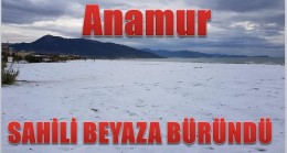 Anamur Sahili Beyaza Büründü